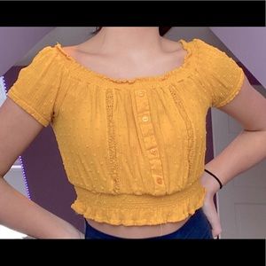 yellow crop top (lace)